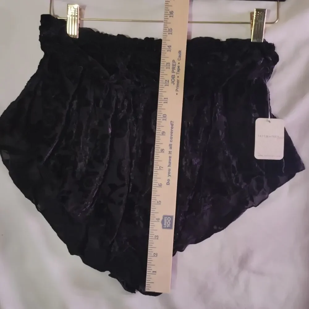 Free People Snow Angel Micro Velvet Shorts Ruffle Size L New With Tag